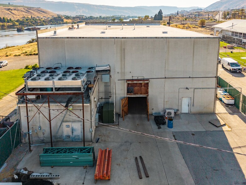 More Photos Of 623 Goose Rock Ln, Malaga Industrial For Sale