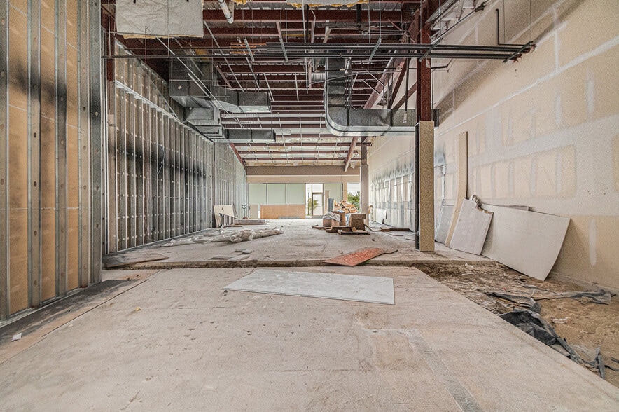 More Photos Of 1751 Madison Ave, Council Bluffs Unknown For Lease