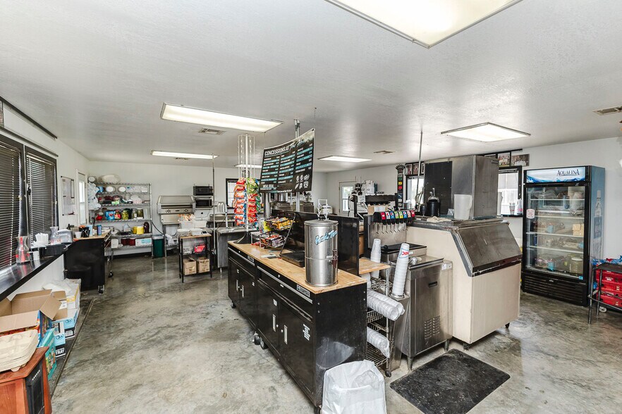 More Photos Of 1663 Georgia Rd, Humboldt Specialty For Sale