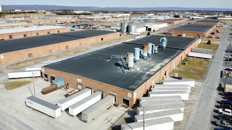 More Photos Of 1050 Superior Ave, Chambersburg Distribution For Sale