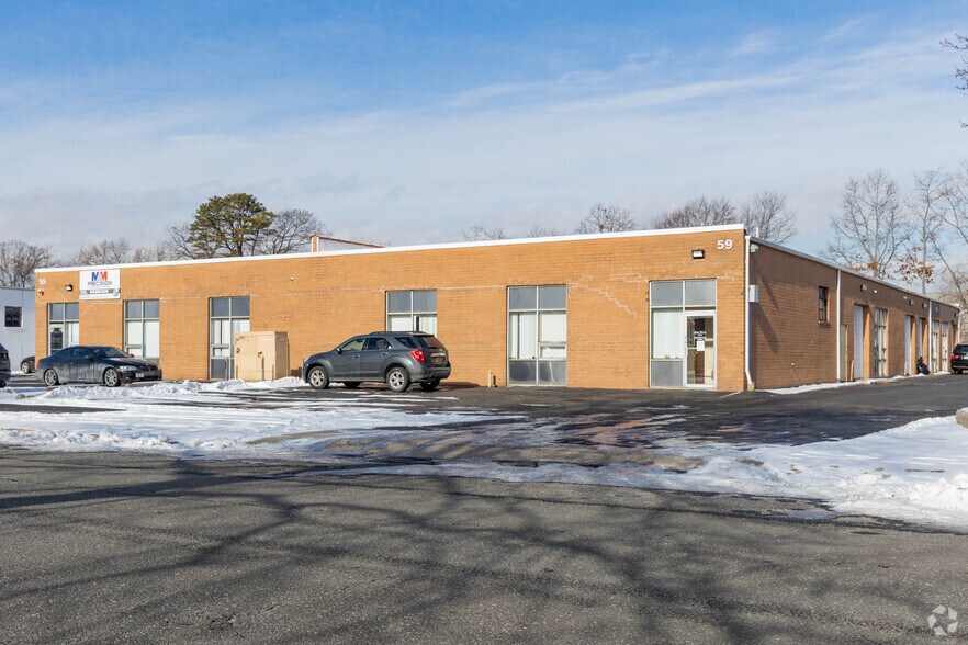 More Photos Of 55-59 Remington Blvd, Ronkonkoma Warehouse For Lease