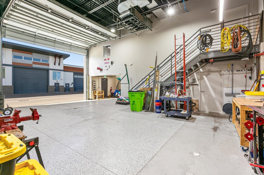 More Photos Of 18233 Lincoln Meadows Pky, Parker Self Storage For Sale