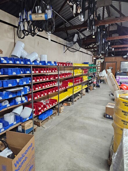 More Photos Of 777 Maher Ct, Royal Oaks Warehouse For Lease