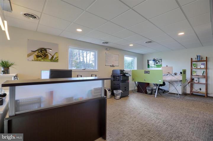More Photos Of 1604 Lititz Pike, Lancaster Office For Lease