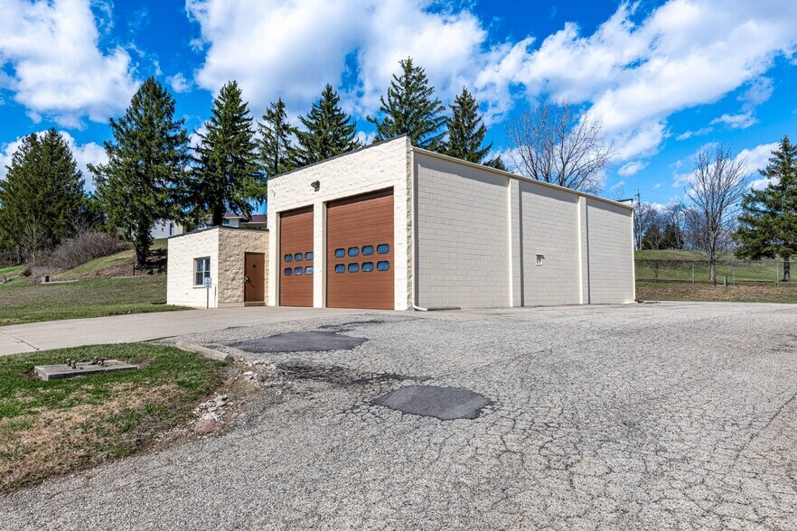 More Photos Of 5020 Frederick Pike, Dayton Warehouse For Sale