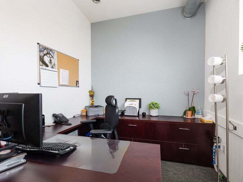 More Photos Of 215-237 California St, El Segundo Loft Creative Space For Lease