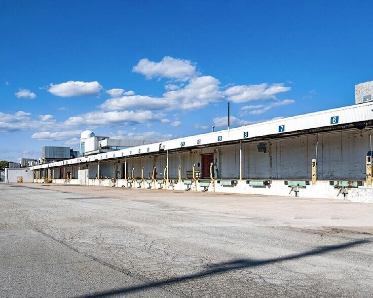 More Photos Of 199 Black Hawk Rd, Greenville Distribution For Lease