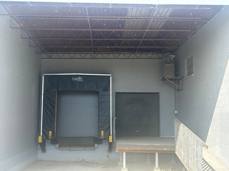 More Photos Of 63 Kraft St, La Crosse Distribution For Lease