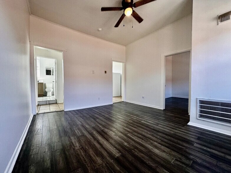 More Photos Of 1448 S Rockwell, Chicago Apartments For Sale