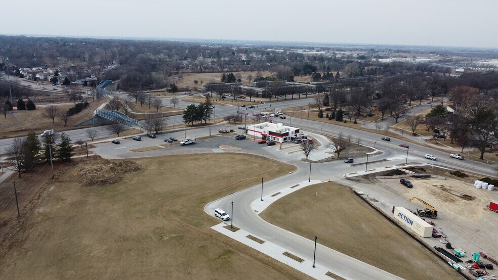 More Photos Of 4200 S 27th St, Lincoln Restaurant For Sale