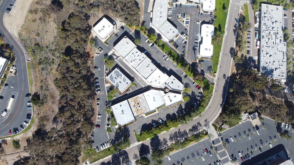 More Photos Of 11407 W Bernardo Ct, San Diego Flex For Lease