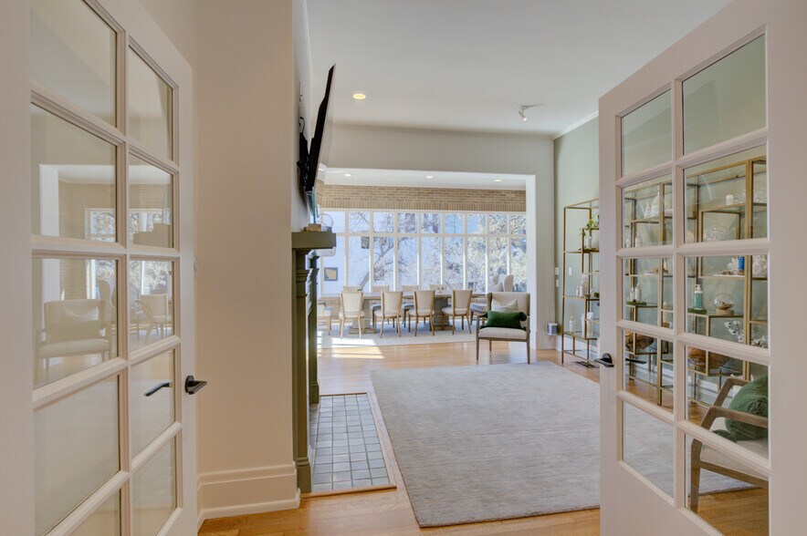 More Photos Of 904 San Antonio St, Austin Office For Lease