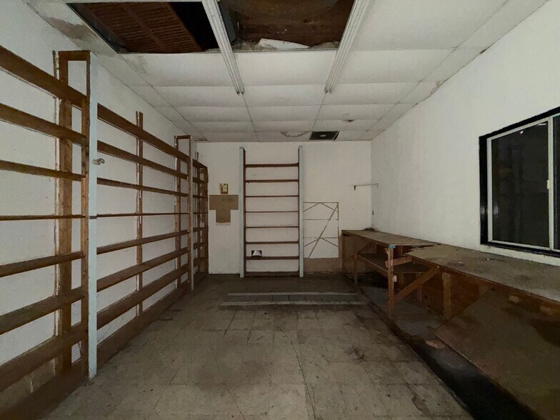 More Photos Of 2924 Marshall Hall Rd, Bryans Road Service For Sale