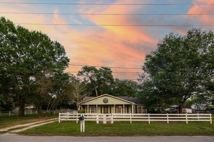 More Photos Of 30315 2nd St., Fulshear Land For Sale