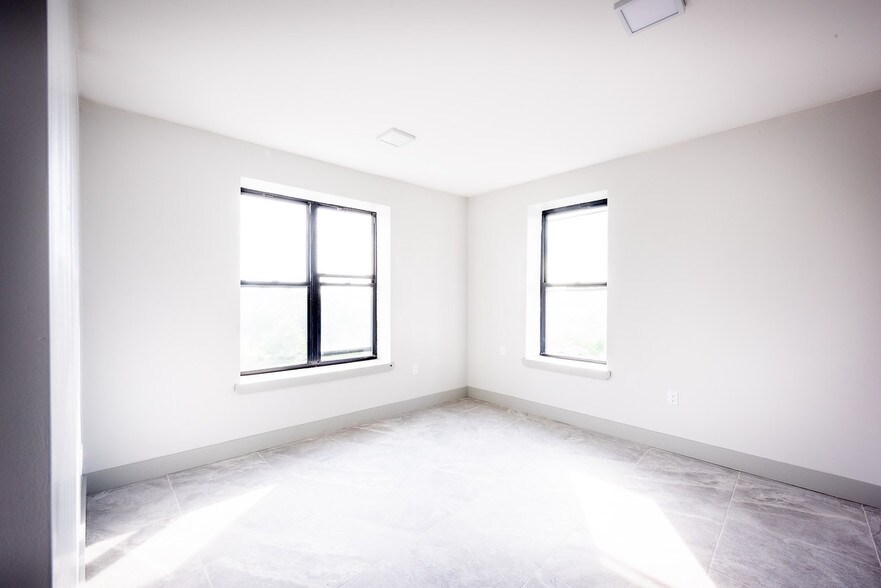 More Photos Of 657 Crotona Park, Bronx Apartments For Sale