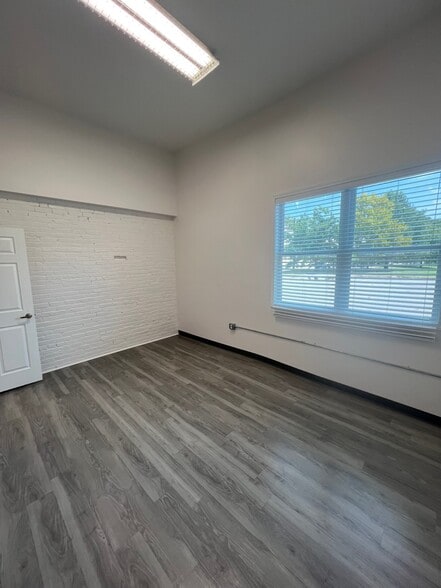 More Photos Of 901 S 5th St, Nashville Office For Lease