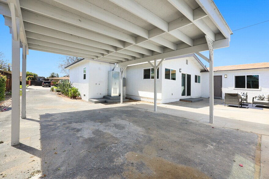 More Photos Of 1227 E Grovecenter St, West Covina Specialty For Sale