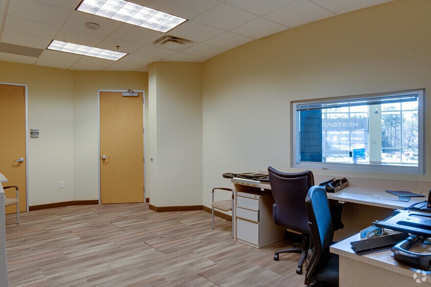 More Photos Of 8605 Ebenezer Church Rd, Raleigh Distribution For Sale