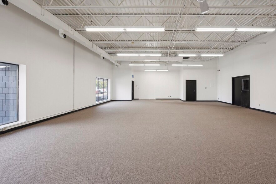 More Photos Of 7115-7133 Washington Ave S, Edina Research And Development For Lease
