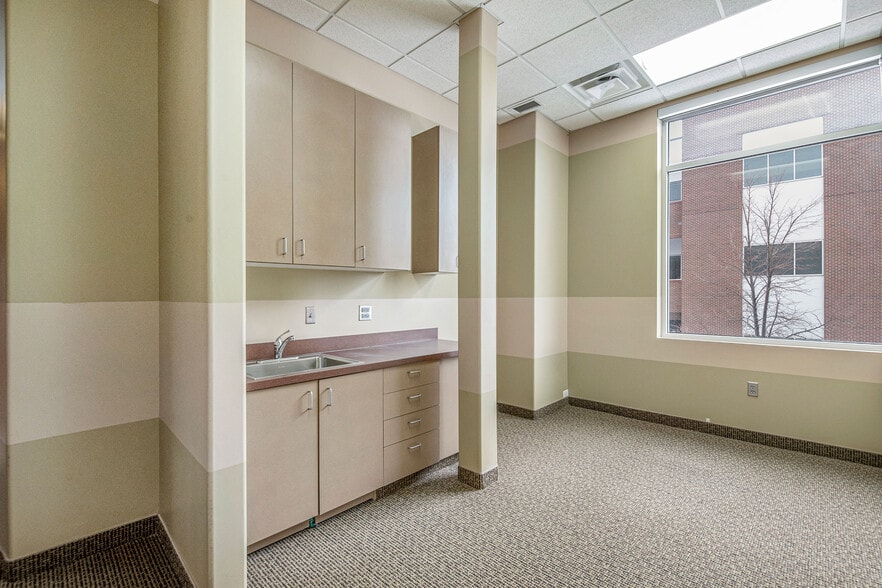 More Photos Of 495 Uinta Way, Denver Medical For Sale