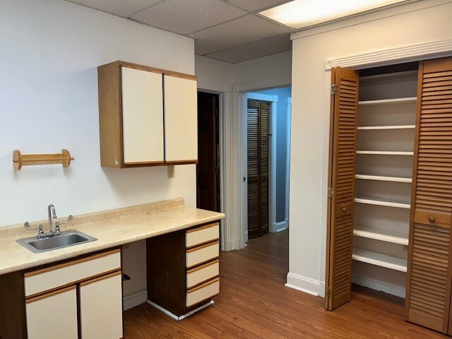 More Photos Of 3 Gamecock Ave, Charleston Office Residential For Lease