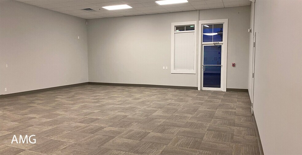 More Photos Of 540 Main St, Hyannis General Retail For Sale