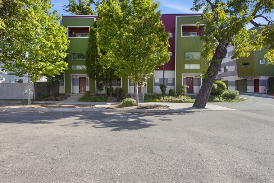More Photos Of 533 Orange St, Chico Apartments For Sale
