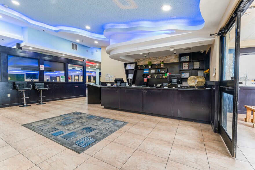 More Photos Of 5425 N Henry Blvd, Stockbridge Restaurant For Lease