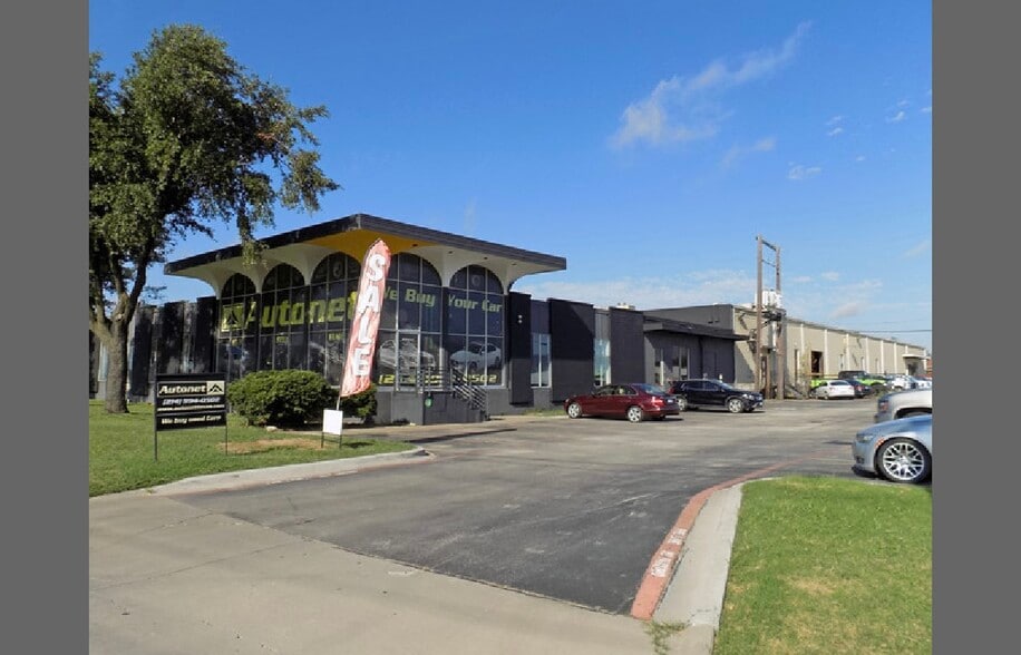 More Photos Of 1365 Regal Row, Dallas Distribution For Sale