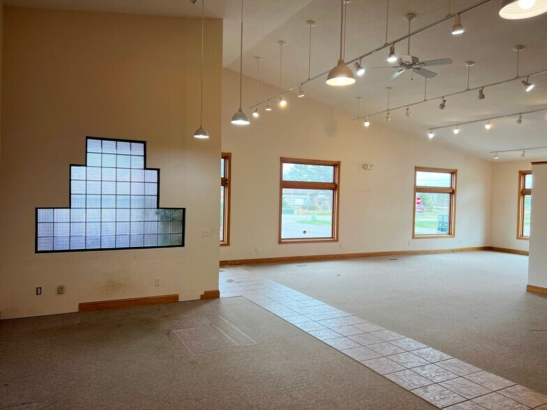 More Photos Of 7837 Excelsior Rd N, Brainerd Freestanding For Lease