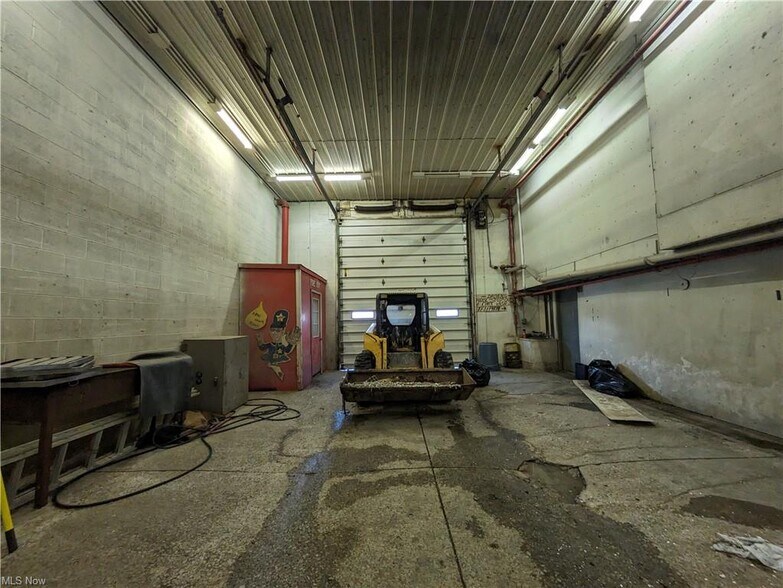 More Photos Of 1851 S Broadway, Geneva Bar For Sale