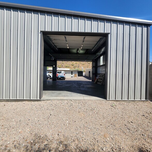 More Photos Of 8227 E Apache Trl, Mesa Flex For Lease