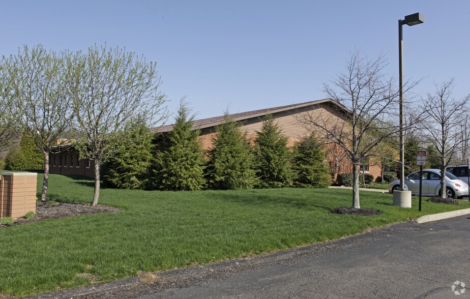 More Photos Of 320 Bilmar Dr, Pittsburgh Office For Sale