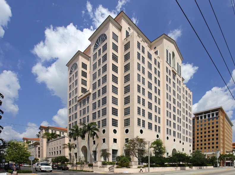 Primary Photo Of 2 Alhambra Plz, Coral Gables Office For Lease