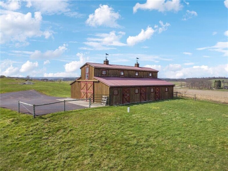 More Photos Of 208 W Mud Pike, Rockwood Office For Sale