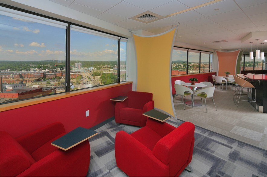 More Photos Of 650 Elm St, Manchester Office For Lease