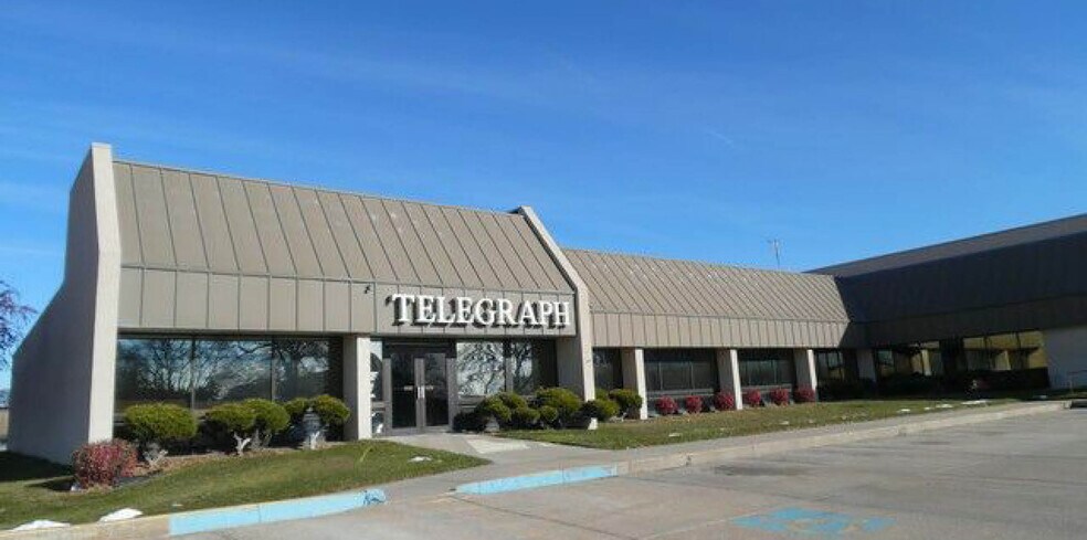 Primary Photo Of 621 N Chestnut St, North Platte Flex For Sale
