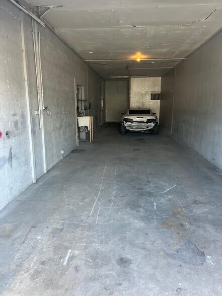 More Photos Of 1950 Hayes St, Hollywood Refrigeration Cold Storage For Sale