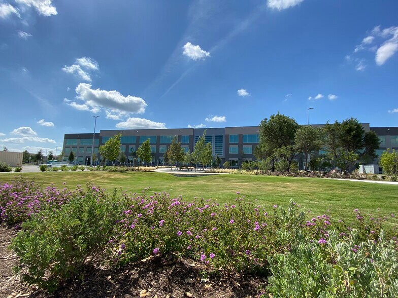 More Photos Of 13620 Ranch Road 620 N, Austin Office For Lease