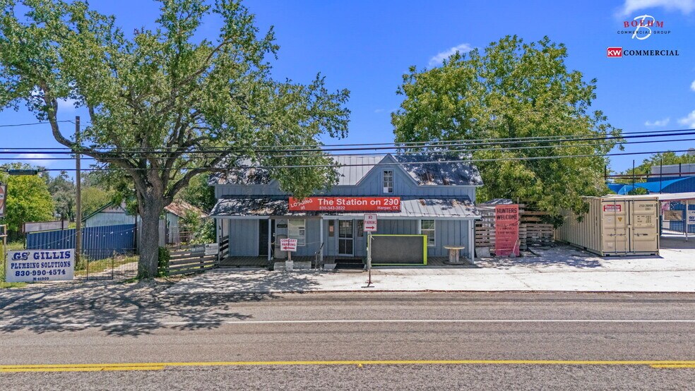 More Photos Of 23699 W US Hwy 290, Harper General Retail For Sale