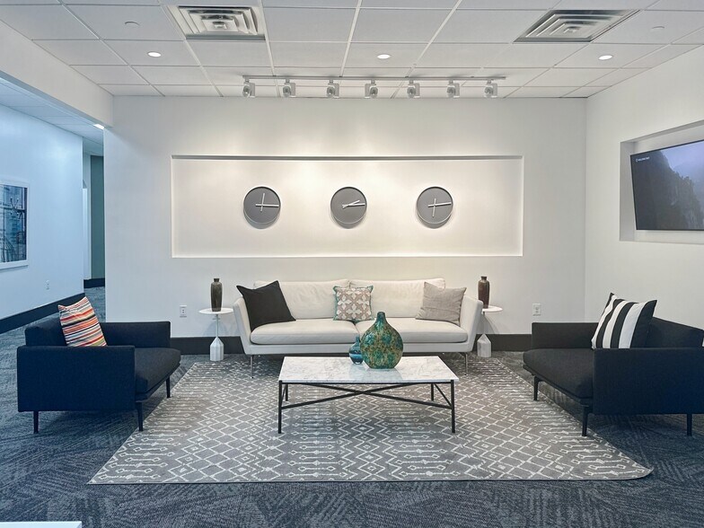 More Photos Of 211 N Union St, Alexandria Coworking Space