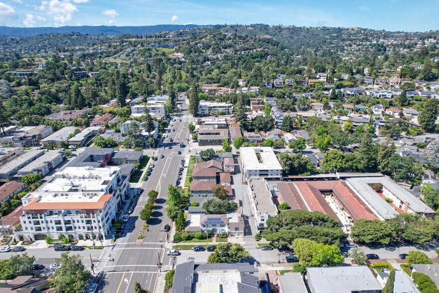 More Photos Of 580 Chestnut St, San Carlos Apartments For Sale
