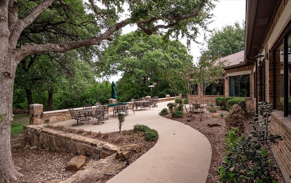 More Photos Of 6190 Virginia Pky, McKinney Medical For Lease