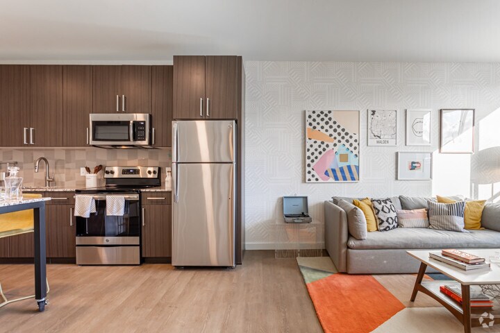 More Photos Of 190 Pleasant St, Malden Apartments For Lease