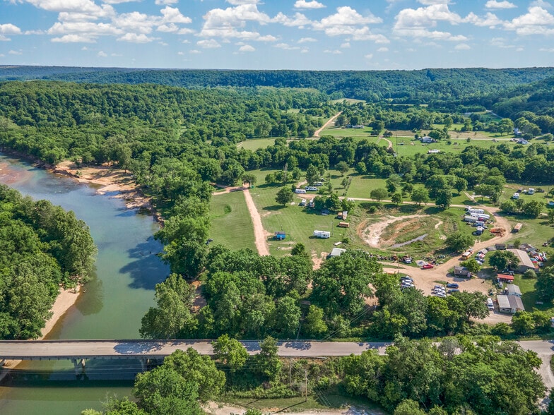 More Photos Of 1254 Hooten Town Rd, Crane Trailer Camper Park For Sale