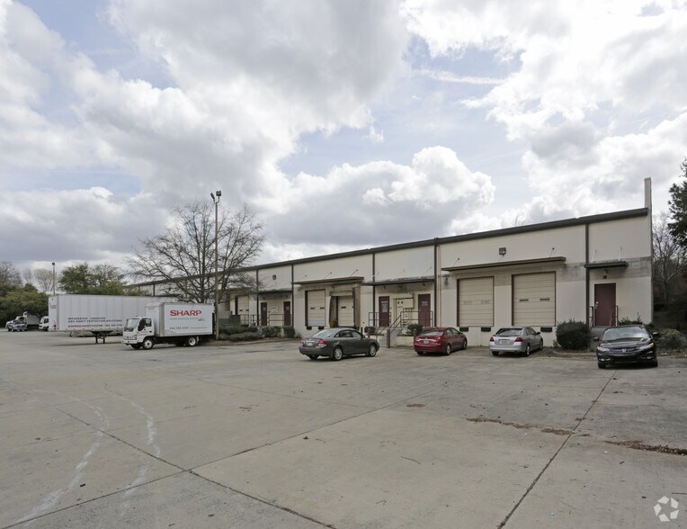 More Photos Of 4404 Stuart Andrew Blvd, Charlotte Flex For Lease