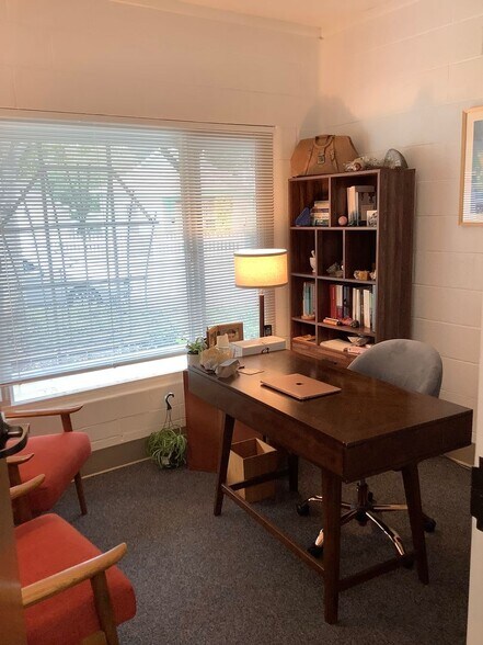 More Photos Of 511-517 Petaluma Ave, Sebastopol Medical For Lease