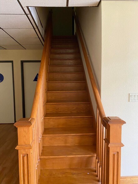 More Photos Of 11930 Goldring Rd, Arcadia Light Distribution For Lease