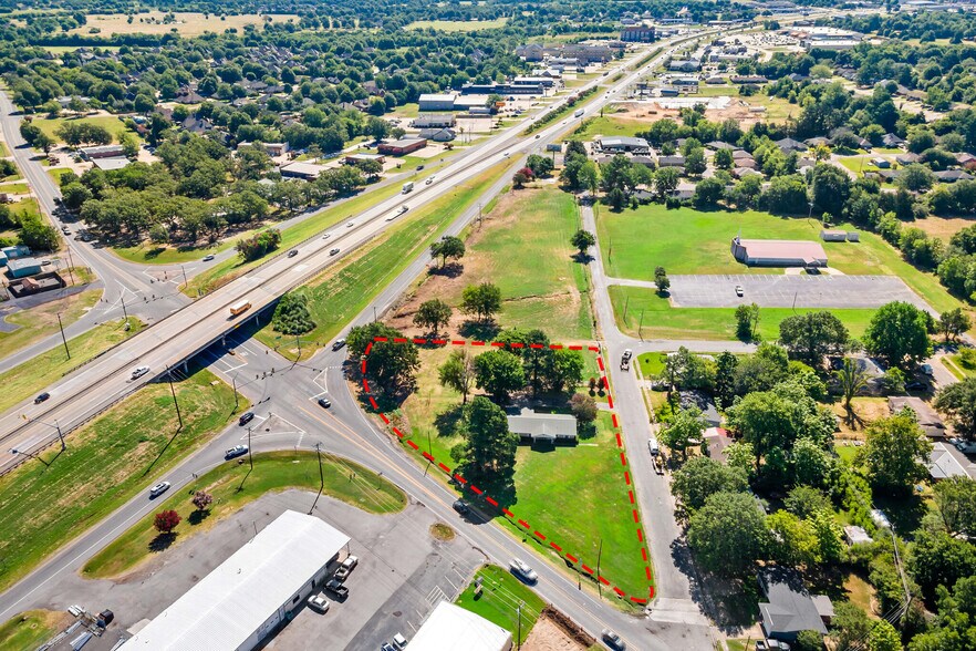 More Photos Of 1520 20th St NE, Paris Land For Sale