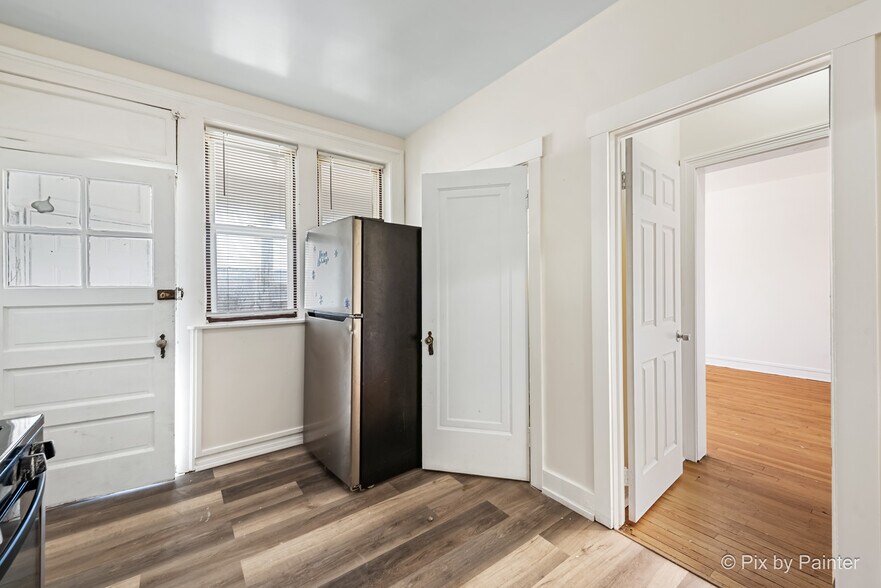 More Photos Of , Chicago Multifamily For Sale